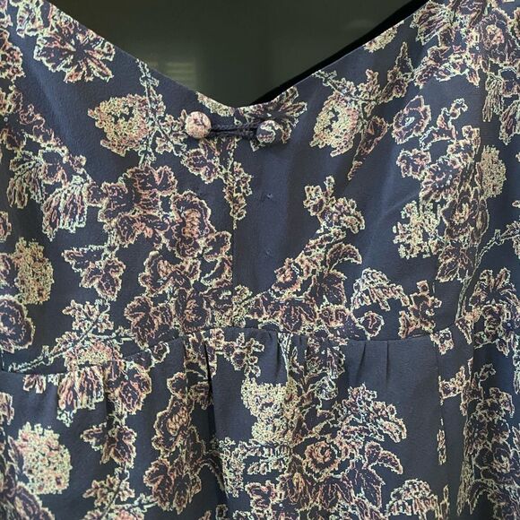 Theory Gray Silk Tank Top Blouse Floral Print, Size SP - Picture 2 of 8